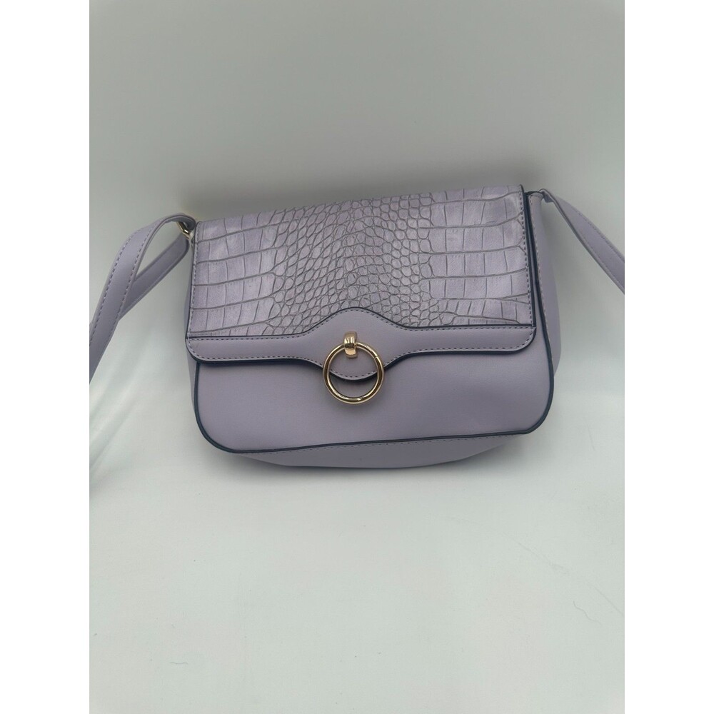 La Terre Lavender Lilac Croc Embossed Saddle Crossbody Bag Gold Ring Hardware